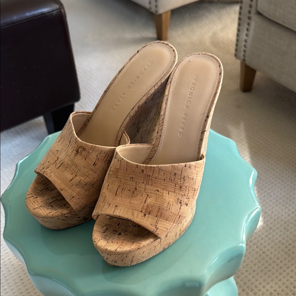 Veronica Beard Dali tan cork wedges size 8